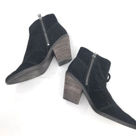 Lucky Brand RAMSES Black Suede Leather Laser Cut PointedToe Zipper Ankle Boots - Picture 6 of 16